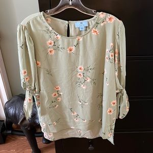 Sage flower print CeCe top